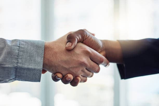 Travailler en partenariat avec Insaleuh